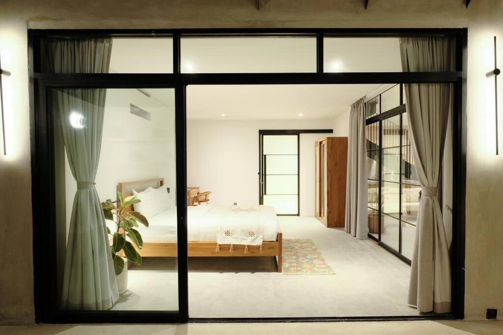 Manresa Villa Bali 2 Canggu  Exterior photo