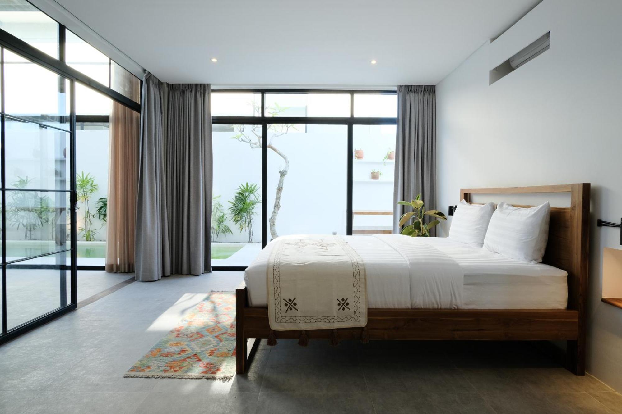 Manresa Villa Bali 2 Canggu  Exterior photo
